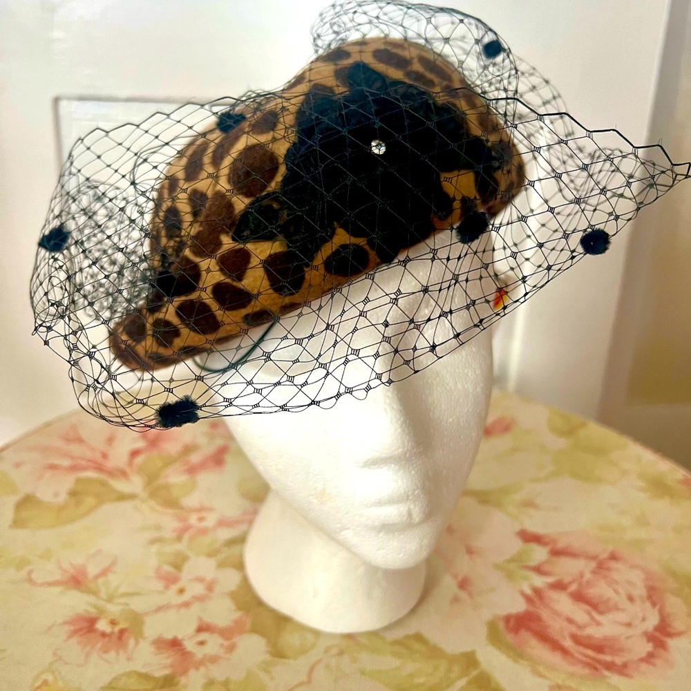TOUCAN HAT